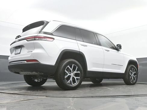New 2025 Jeep Grand Cherokee Limited w/ Luxury Tech Group II AWD/4WD image 51