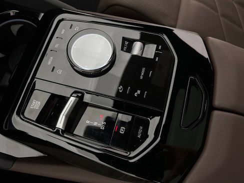 Certified 2026 BMW 530i xDrive w/ Premium Package image 21