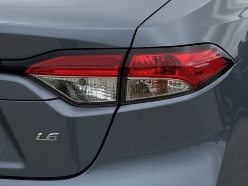 Used 2025 Toyota Corolla LE FWD image 10