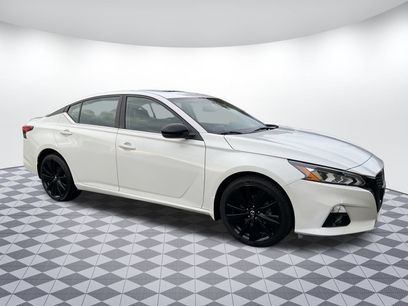 Used 2022 Nissan Altima 2.5 SR