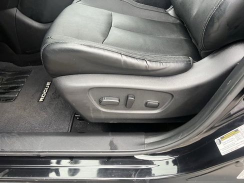 Used 2018 Nissan Rogue SL image 24