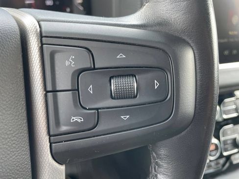 Used 2022 GMC Yukon Denali AWD/4WD image 25
