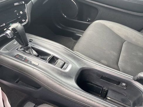 Used 2022 Honda HR-V EX image 24