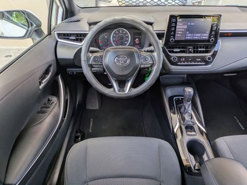Used 2020 Toyota Corolla SE image 12