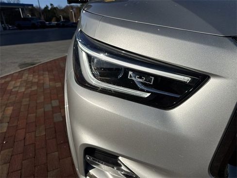 Used 2023 INFINITI QX80 Premium Select w/ Cargo Package image 20