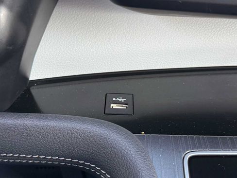 Certified 2026 Toyota Sienna LE AWD/4WD image 27