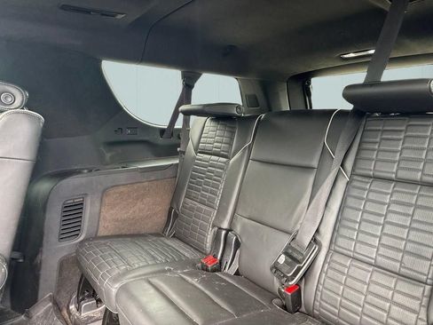 Used 2022 Cadillac Escalade ESV Sport Platinum w/ LPO, ONYX Package AWD/4WD image 16