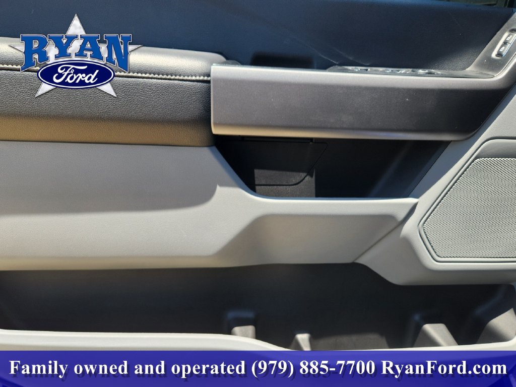 New 2026 Ford F250 XL w/ STX Appearance Package AWD/4WD image 16
