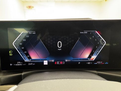 Used 2023 BMW 330i xDrive Sedan w/ Premium Package image 18