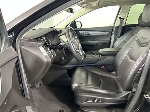 Used 2019 Cadillac XT5 Premium Luxury image 12