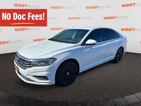 Used 2019 Volkswagen Jetta SE FWD image 1