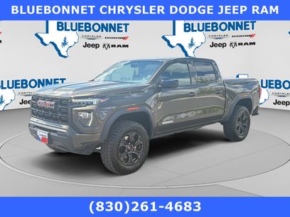 Used 2025 GMC Canyon Elevation
