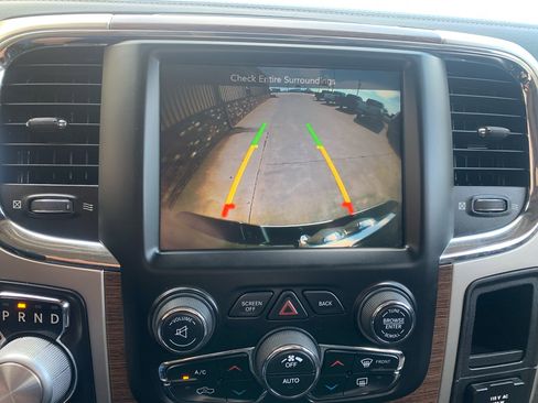 Used 2016 RAM 1500 Laramie image 32