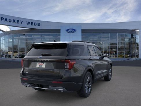 New 2026 Ford Explorer Active w/ Active Comfort Package AWD/4WD image 9