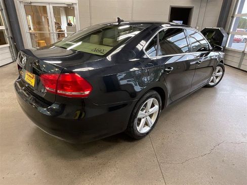 Used 2012 Volkswagen Passat 2.5 SE FWD image 5