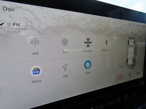 Used 2024 GMC Hummer EV 3X w/ LPO, Illumination Package image 23