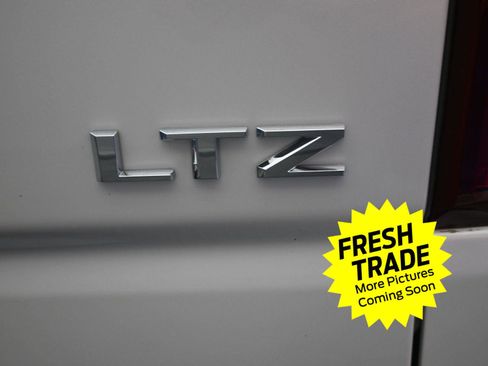 Used 2022 Chevrolet Silverado 1500 LTZ w/ LTZ Premium Package image 16