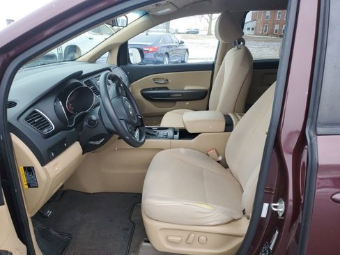 Used 2016 Kia Sedona LX w/ LX Convenience Package image 14