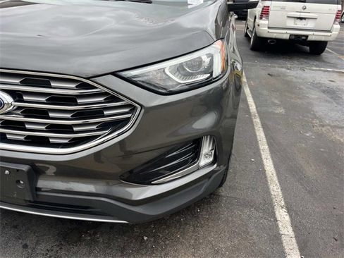 Used 2019 Ford Edge SEL w/ Equipment Group 201A image 9