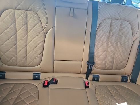 Used 2023 BMW X5 sDrive40i image 7