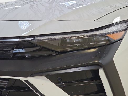 Used 2025 Hyundai Elantra N FWD image 28
