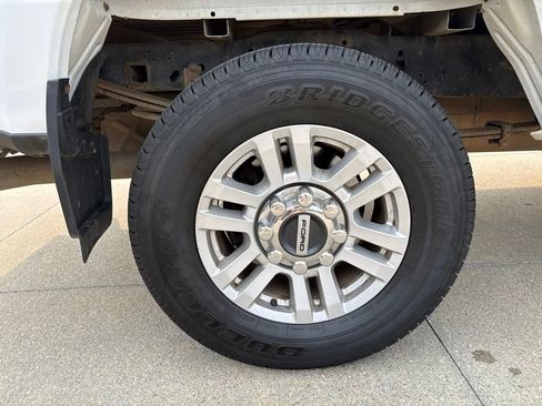 Used 2019 Ford F250 XLT w/ Snow Plow Prep Package AWD/4WD image 40