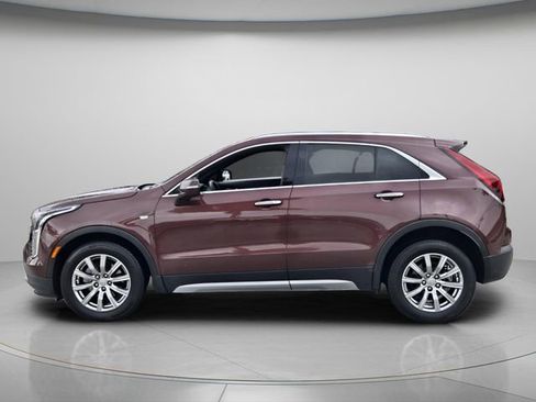 Used 2023 Cadillac XT4 Premium Luxury FWD image 3