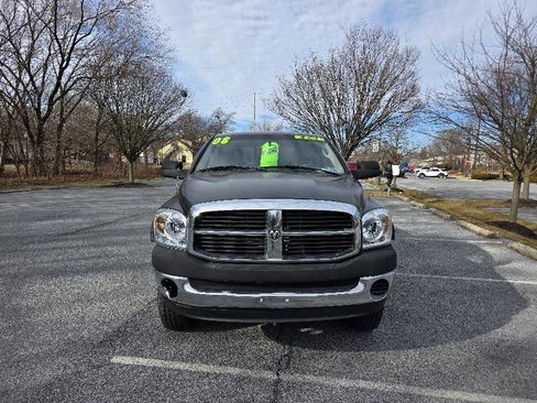 Used 2008 Dodge Ram 1500 Truck ST image 9