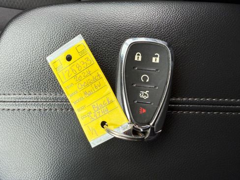Used 2024 Chevrolet Malibu LT FWD image 39