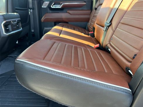 Used 2024 GMC Sierra 2500 Denali Ultimate image 21
