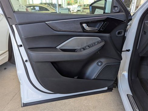 Used 2023 Acura MDX SH-AWD w/ Advance Package image 18