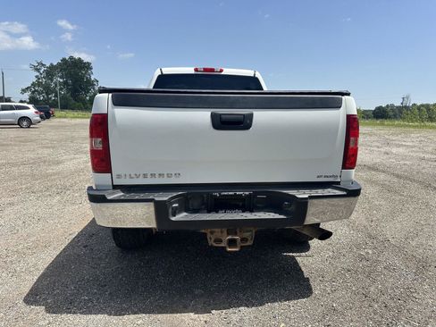 Used 2014 Chevrolet Silverado 2500 LT AWD/4WD image 5