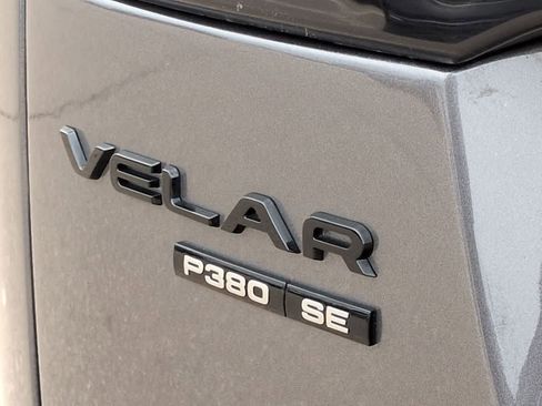 Used 2019 Land Rover Range Rover Velar R-Dynamic SE image 12