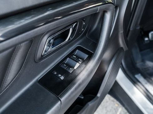 Used 2010 Ford Taurus SHO image 65