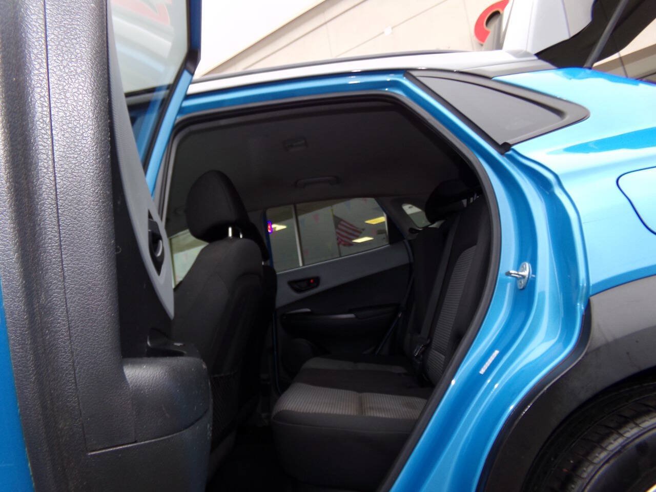 Used 2020 Hyundai Kona SEL FWD image 11