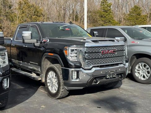 Used 2020 GMC Sierra 2500 SLT w/ SLT Premium Plus Package image 2