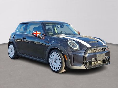 Used 2022 MINI Cooper S image 3