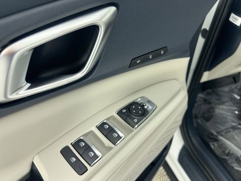 New 2026 Kia Carnival EX image 16