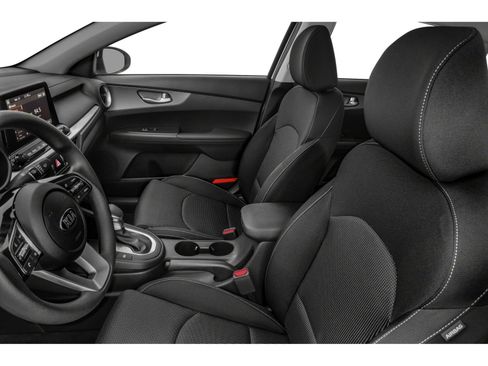 Used 2019 Kia Forte LXS FWD image 6