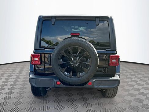 Used 2021 Jeep Wrangler Unlimited Sahara w/ Cold Weather Group AWD/4WD image 7