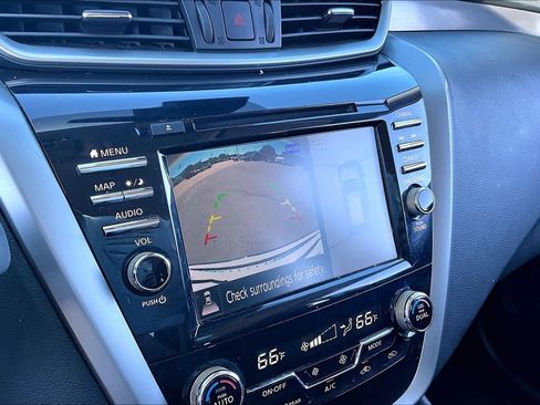 Used 2021 Nissan Murano SL FWD image 22