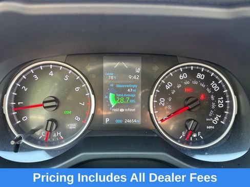 Used 2022 Toyota RAV4 XLE FWD image 14
