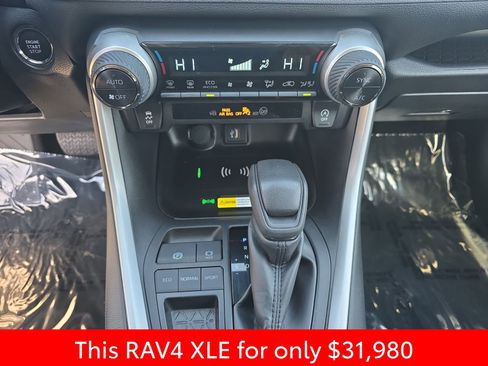 Used 2025 Toyota RAV4 XLE w/ Convenience Package image 29