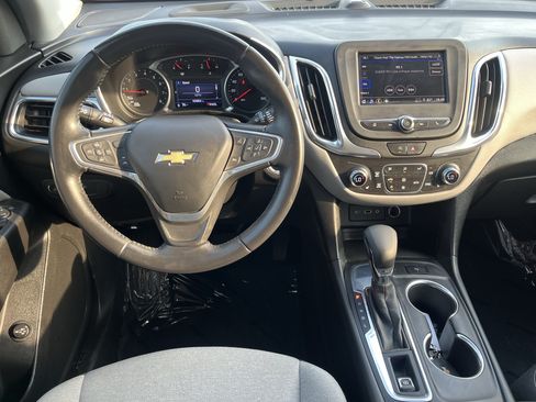 Used 2022 Chevrolet Equinox LT FWD image 17