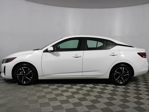 Used 2024 Nissan Sentra SV FWD image 32