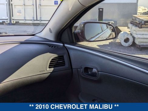 Used 2010 Chevrolet Malibu LT w/ Power Convenience Package image 16