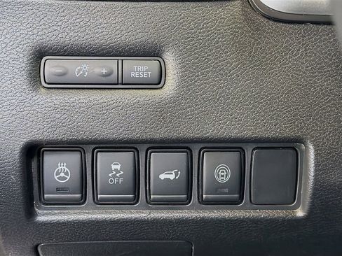 Used 2023 Nissan Murano SL w/ SL Moonroof Package AWD/4WD image 10
