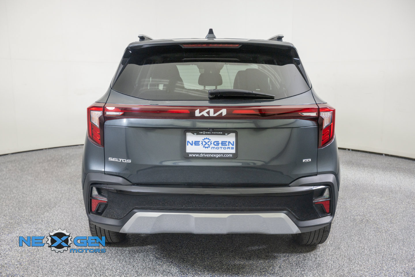 Used 2024 Kia Seltos EX AWD/4WD image 41