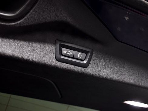 Used 2023 BMW X7 xDrive40i w/ M Sport Package image 45