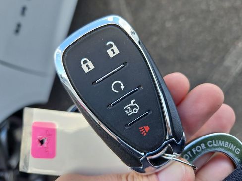 Used 2024 Chevrolet Malibu LT image 35